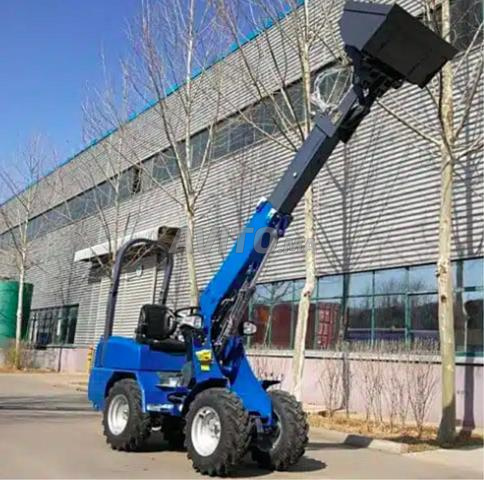 Mini-chargeur télescopique CT180