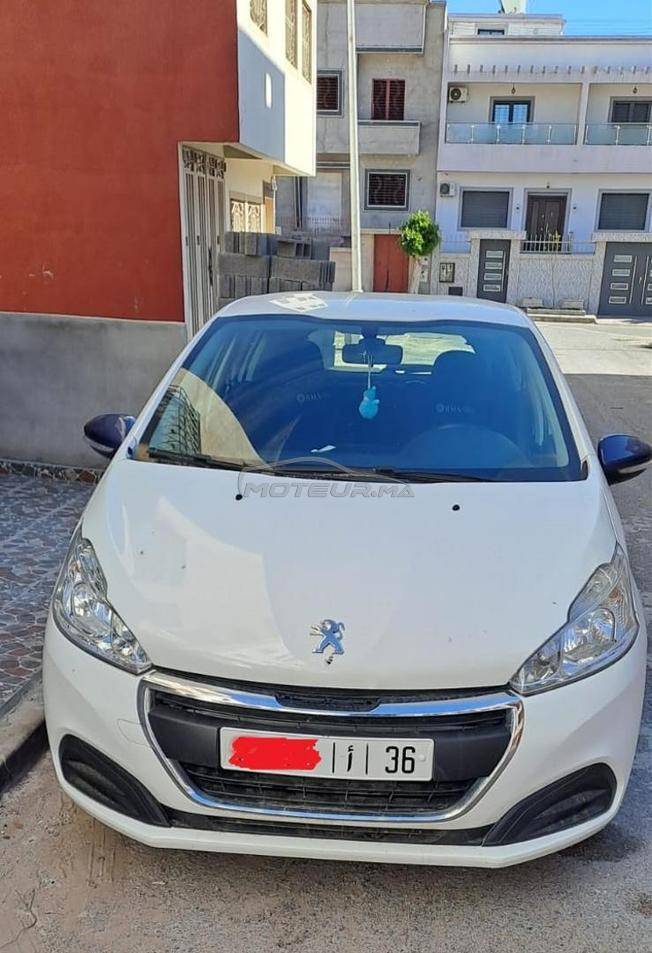 Peugeot 208 Diesel Manuelle 2018 à Settat