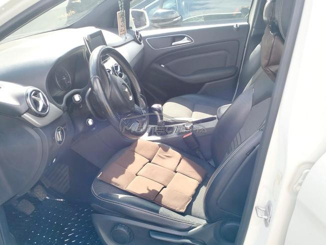 Mercedes B180