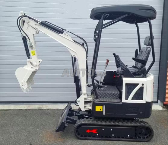 Mini-pelle P17 – 1650 kg