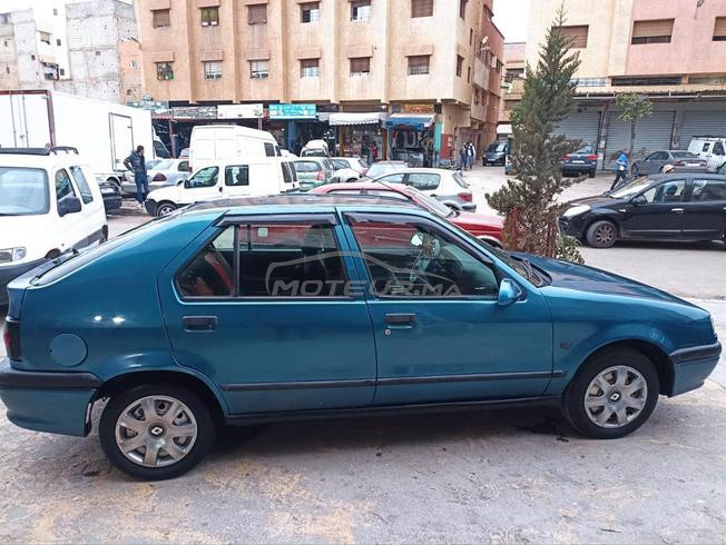 سيارة رونو 19 في حالة جيدة 