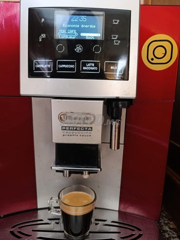 Machine à café automatique Delonghi perfecta 