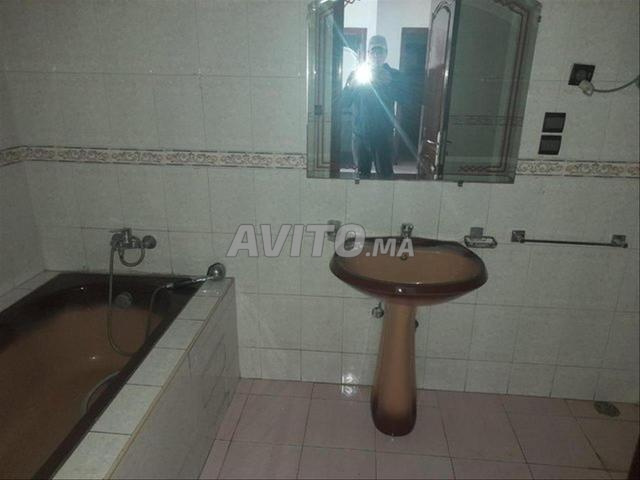 مكتب 5p 130m2 للإيجار على طريق الجديدة
