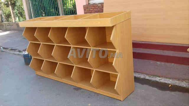 PRESENTOIRE EN BOIS - 2