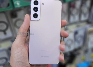 Samsung Galaxy S22 (Snapdragon 8 GEN)