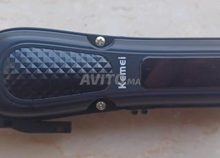 Tondeuse Pro Sans Fil Kemei, Puissante et Pratique