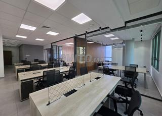 مكتب مجهز تجهيزا جيدا بالقرب من فندق أونوومو 148 متر مربع