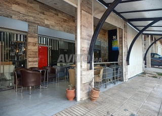 مقهى مجهزة للبيع 