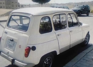 Renault R4