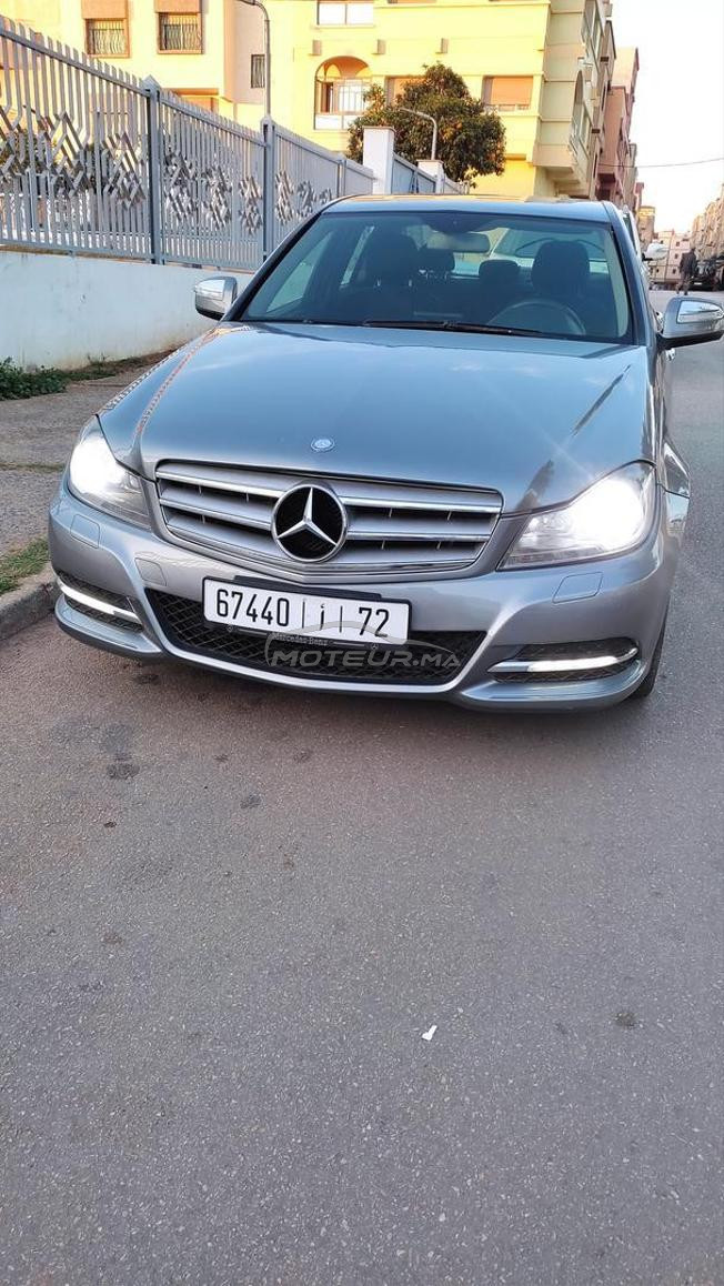 Mercedes-Benz 220 Diesel Automatique 2008 à Salé