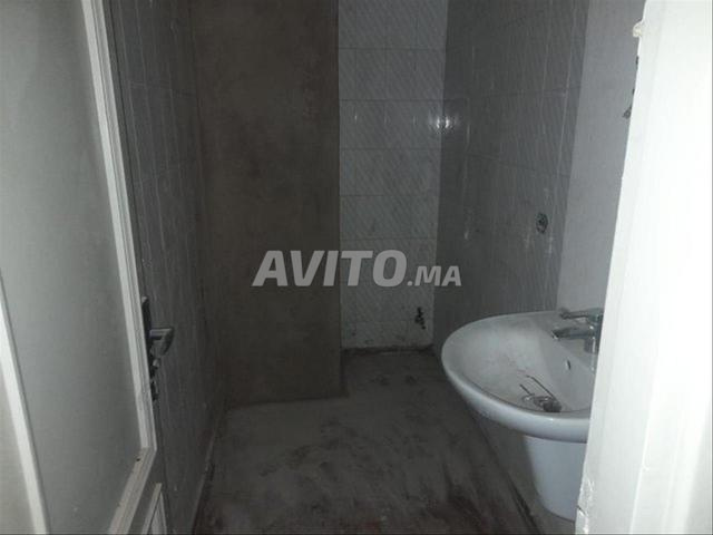 Bureau 2gd Open 6p 330m2 à louer au Palmier