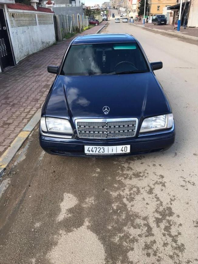 MERCEDES-BENZ C250
