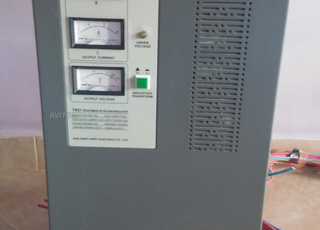 Stabilisateur modèle allemand 9kva 4 fil 380v neuf