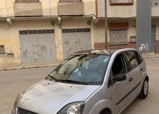 Ford Fiesta Essence Manuelle 2007 à Meknès