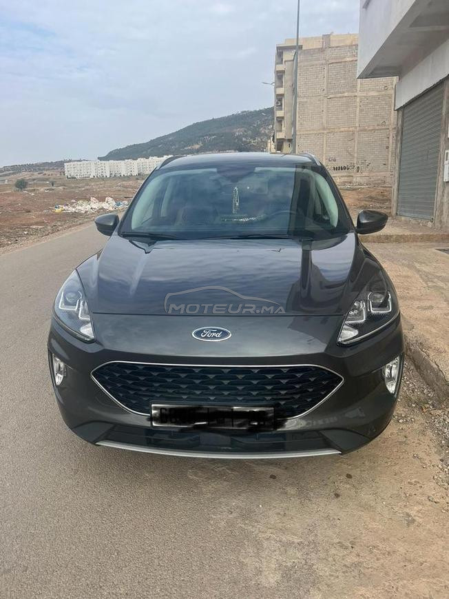 	  Ford Kuga  2021