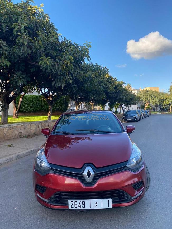 clio 4 très bon état 