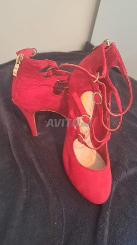 CHAUSSURE TALON TAILLE 38