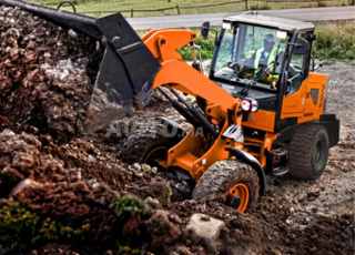 Chargeur C160/1600 kg neuf Garantie 1 an