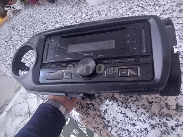 poste radio toyota yaris original 2018
