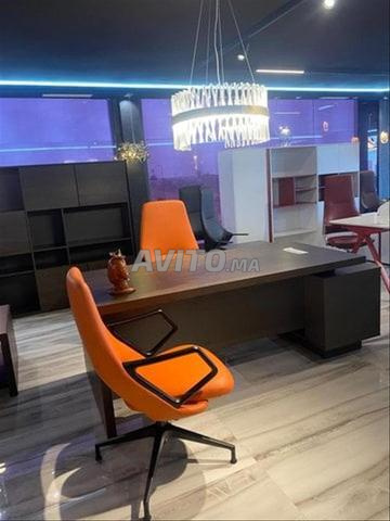 Les Bureau de Lux à vendre  - 2