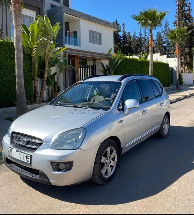 kia carens familliale modèl 2009