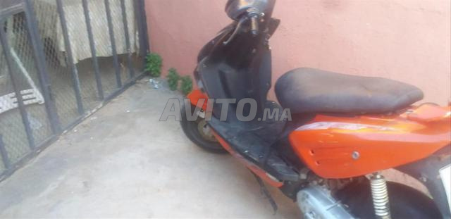 Scooter lbi3 baqi n9i 