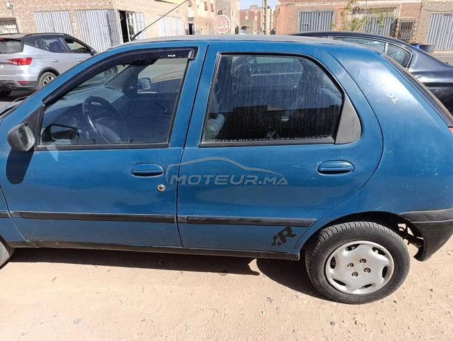 فياط باليو بنزين يدوي 2000 في العيون