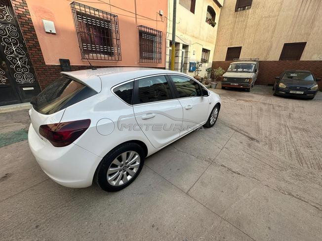 Opel Astra Diesel Manuelle 2012 à Mohammedia