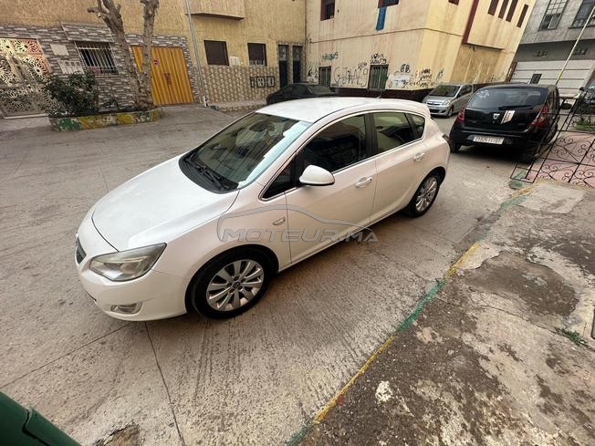 Opel Astra Diesel Manuelle 2012 à Mohammedia