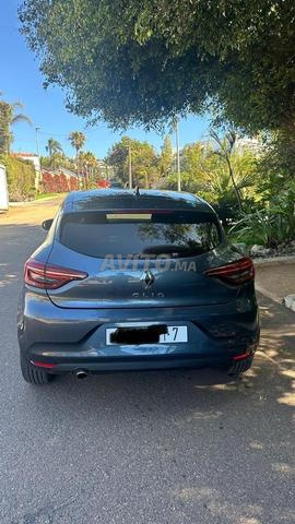 Renault Clio Essence Automatique 2023 à Casablanca - 2