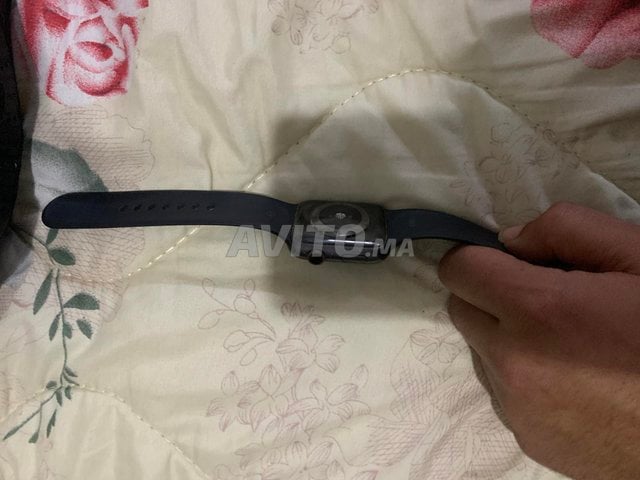 appel watch bonne état , utilisé par une fille 