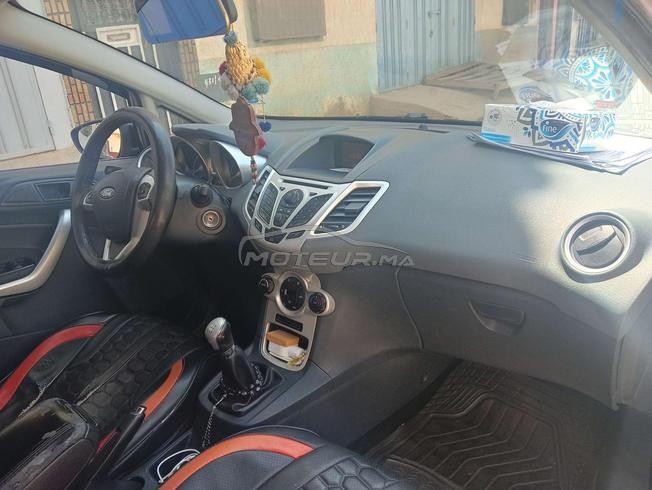 Ford fiesta titanium bon état 