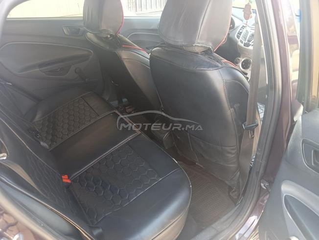 Ford fiesta titanium bon état 