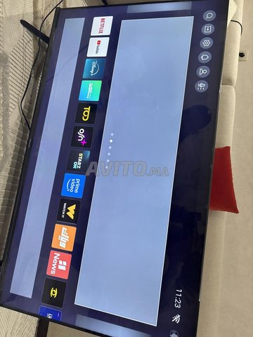 Tv Hisense 43 pouces casi neuf modèle 2024