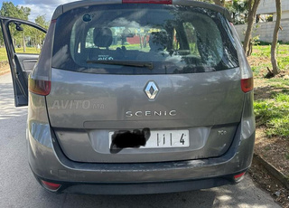 Renault Scenic Diesel Manuelle 2011 à Ain Aouda