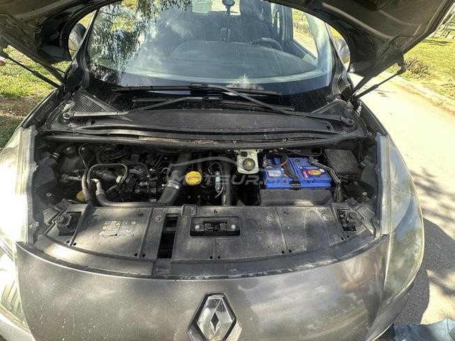 Renault Scenic Diesel Manuelle 2011 à Ain Aouda