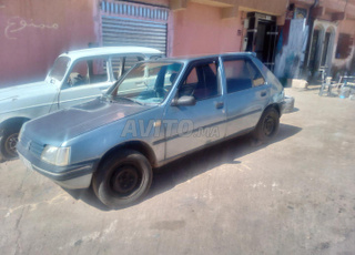 PEUGEOT