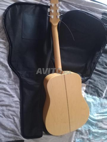 Guitare vantage encien  acoustique