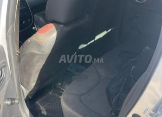 BELLE VOITURE PRIX À DISCUTER 