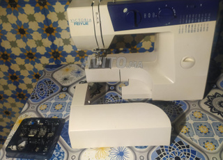 machine à coudre ماكينة الخياطة 