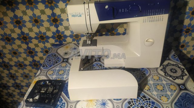 machine à coudre ماكينة الخياطة 