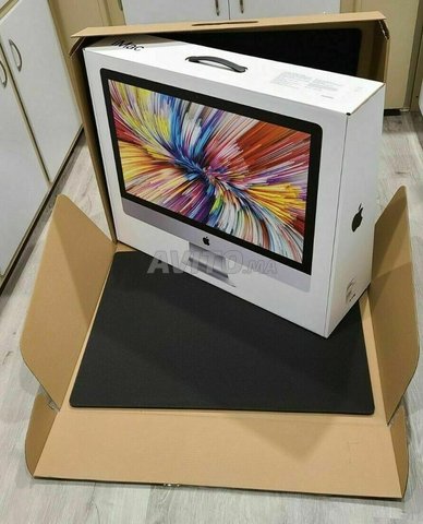  Apple iMac 27 inch 5K i9 1TB SSD Radeon 5700 XT