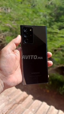 Samsung note 20 Ultra 12 f ram 256