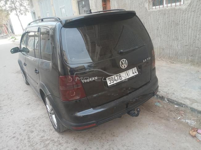 Volkswagen touran croos 