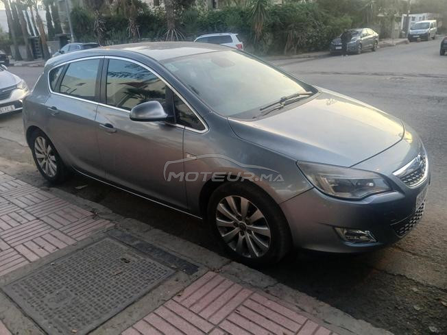 opel astra comme neuf