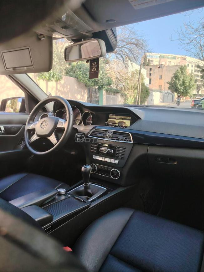 Mercedes-Benz 220 Diesel Manuelle 2011 à Meknès