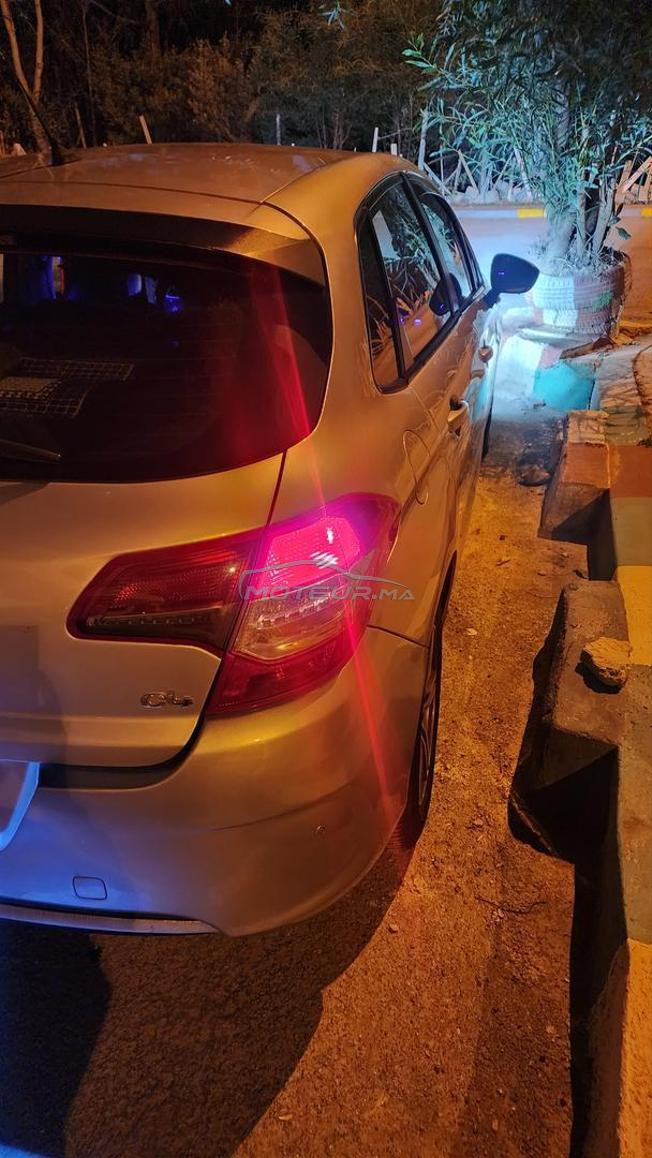 voiture très neuf 