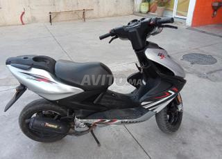 دراجة نارية 