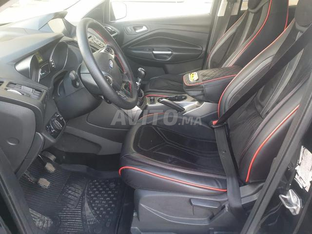 Ford Kuga Diesel Manuelle 2016 à Casablanca - 2