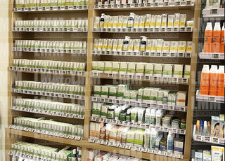 Rayonnage parapharmacie